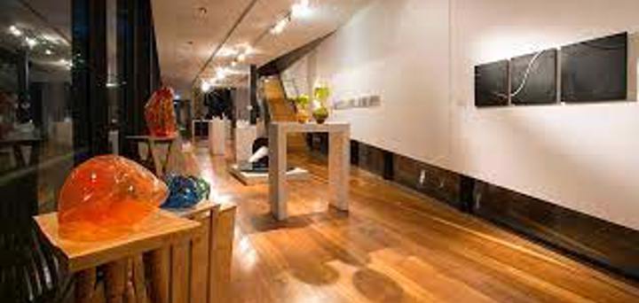 Wagga Wagga Art Gallery - National Art Glass Gallery